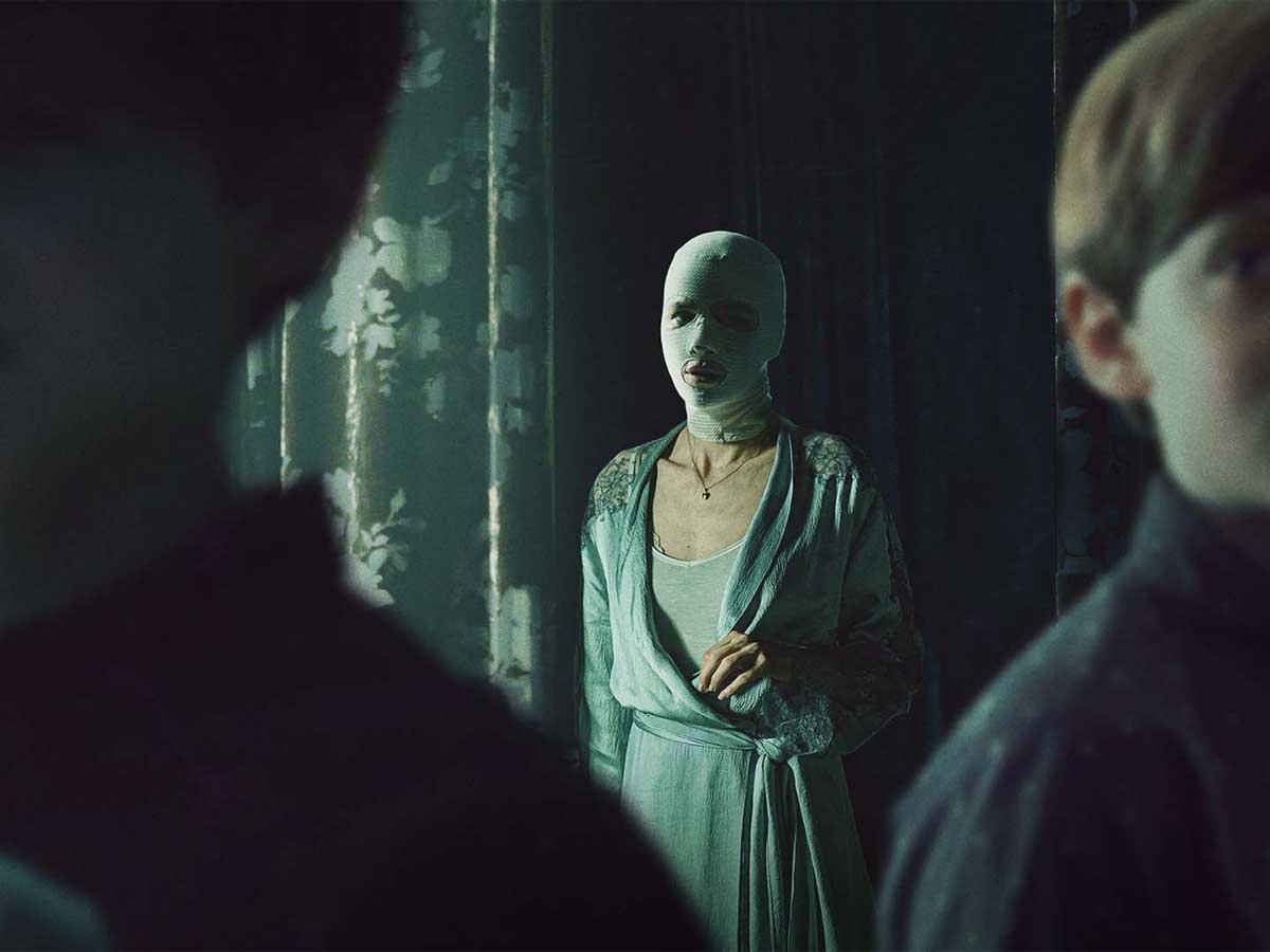 Read more about the article GOODNIGHT MOMMY: A Review
