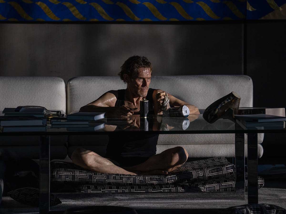 Read more about the article Willem Dafoe Goes Crazy INSIDE